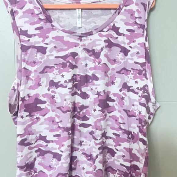 Fabletics Women's   Activewear  Tank Top  Size Medium - Picture 2 of 8